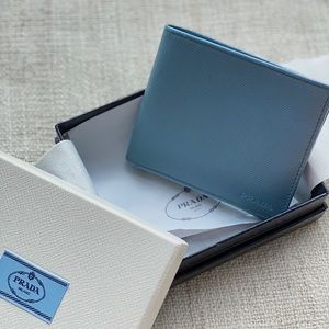 PRADA men's saffiano leather bifold wallet